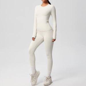 Conjunto Deportivo Elegante para Mujer, Proveedor Mayorista, Ropa Deportiva Cómoda y Duradera para Minoristas, Vendedores de Comercio Electrónico y Exportación Global - Product Image 2