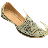 VENTE CHAUDE TOP QUALITÉ TRADITIONNELLE HOMMES KHUSSA CHAUSSES PUNJABI JUTTI FÊTE VÊTEMENTS DE MARIAGE HOMMES NOUVELLE MODE KHUSSA CHAUSSURES OEM