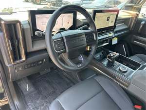 ทำความสะอาดใช้2025 GMC H U M E R EV SUV 2X AWD - Product Image 5