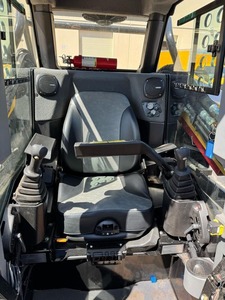 Chargeuse sur chenilles forestière diesel ASV RT-135 jaune série Max avec broyeur, la plus vendue - Product Image 6