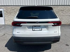 2024 Toyota Grand Highlander Hybrid XLE FWD USADO - Product Image 5