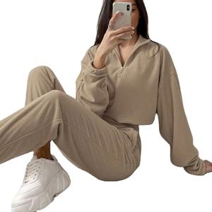 2023 femmes velours costume ensemble sweat fermeture éclair col fermeture éclair et col haut costume décontracté 2 psc ensemble tenues - Product Image 1