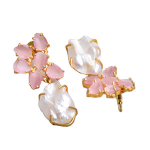 ต่างหูทองเหลืองหยดน้ำจืดทำด้วยมืองานประดิษฐ์กึ่งมีค่าเนื้อทองเหลืองเคลือบผิวไม่ก่อให้เกิดอาการแพ้สวมใส่ได้อย่างปลอดภัยชุบทอง - Product Image 3