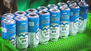 Jus carbonaté aromatisé à la fraise de Seltzer dur sans sucre naturel de l'usine de boissons de Wana OEM/ODM privé Vietnam - Product Image 5