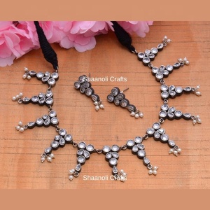 Conjunto de collar de Zirconia cúbica chapada en plata antigua India estilo bohemio Hippie Chic para bodas, fiestas y compromisos - Product Image 1