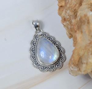 Piedra lunar arcoíris blanca, colgante de Plata de Ley 925 en forma de pera, piedra natal de Junio hecha a mano, joyería fina para regalo de cumpleaños - Product Image 4