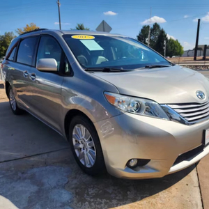 Usado 2015 T * oyota Sienna XLE - Product Image 1