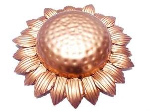 Bol décoratif Urli en laiton au design tournesol doré moderne Cadeau de mariage élégant Décoration de centre de table et de bougeoir - Product Image 2