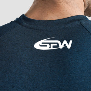 Débardeur d'entraînement pour hommes sans manches en tissu extensible avec panneaux en maille respirante et évacuant l'humidité pour l'entraînement. - Product Image 5