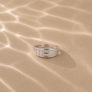Bague à double rangée de zircone cubique Luna, plaquée or 18 carats, bijoux géométriques tendance - Product Image 4