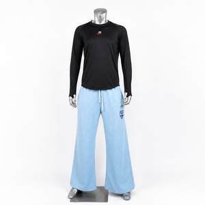 Ensemble de sport unisexe en polyester : Haut de course à manches longues raglan noir et pantalon de survêtement bleu clair à jambes larges, avec cordon de serrage, coupe ample - Product Image 1
