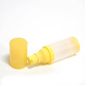 Emballage cosmétique Top Export pour bouteille carrée givrée transparente avec bouchon jaune pompe sans air lotion et bouteilles de pulvérisation - Product Image 1