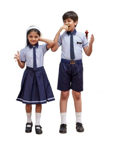 Nuevo Conjunto de Uniforme Escolar Elegante para Niños, Overol para Niños y Niñas, Camiseta Cómoda, Duradera y Transpirable de Poliéster/Algodón - Product Image 6