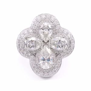 Anillo de Lujo de Plata de Ley 925 con Incrustaciones de Diamantes de Moissanita Originales en Corte Pera, Personalizado y a Medida, para Boda o Fiesta, en Oro - Product Image 1