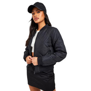 Derniers vêtements d'hiver pour femmes Blouson bombardier noir à fermeture éclair matelassé avec col côtelé à vendre au prix de gros - Product Image 3
