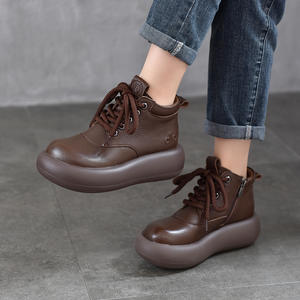 Botas Chukka de gamuza para mujer, con cordones, estilo casual, botines de montar con correa en el tobillo. - Product Image 2