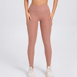 Leggings d'entraînement personnalisés en nylon élasthanne Leggings de qualité supérieure pour les femmes Leggings de yoga élégants Scrunch Butt - Product Image 6