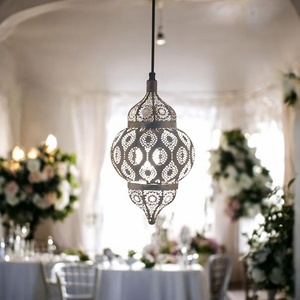 Lampe suspendue marocaine en métal antique Lampe suspendue décorative de Noël Lanterne de plafond pour la maison Salon Restaurant Décor - Product Image 4