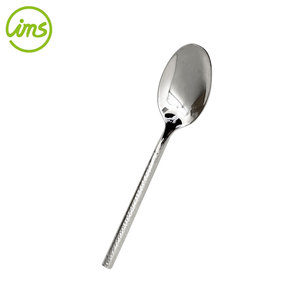 Elegante cuchara de postre de acero inoxidable pulido con espejo martillado - Product Image 6