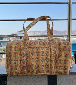 Quilted Duffle <b>Bag</b> Sport Weekender Styles Made of Cotton with Zipper Closure Directly Manufactured Quilted Duffle <b>Bag</b> Cotton <b>bag</b> - Product Image 1