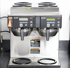 ¡Consíguelo Ahora! Cafetera Automática Axiom 4/2 Twin para 12 Tazas con 4 Calentadores Superiores y 2 Inferiores - 120/208-240V - Lista para Enviar - Product Image 4