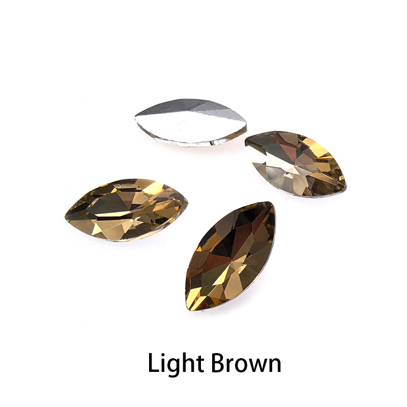 สีน้ำตาล