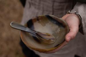 Cuenco de cuerno de búfalo hecho a mano acabado pulido decoración del hogar disponible en todos los tamaños de Buffalo Horn Art Ware - Product Image 5