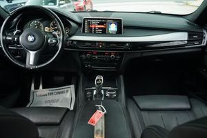 BMW X6 XDrive50i AWD 2019 Usado, Volante a la Izquierda, Emisión Euro III, 50001-75000 Millas, 200-250 CV - Product Image 3