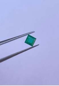 ขายส่งตรงจากโรงงาน พลอยมรกตธรรมชาติคุณภาพสูง ขนาด 4 มม. น้ำหนัก 0.32 กะรัต สำหรับทำเครื่องประดับ ราคาจากผู้ส่งออก - Product Image 6