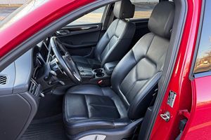 ปี 2021 รถปอร์เช่ มาคันน์ ไมล์น้อย เครื่องยนต์สมบูรณ์ ระบบเกียร์พร้อมใช้งาน หลังคาซันรูฟแบบพาโนรามา ไฟหน้า LED พร้อมส่ง - Product Image 2