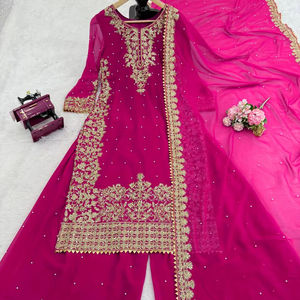 Ensemble de costume Georgette festif spécial avec travail de séquence, haut et sharara avec dupatta - Product Image 1