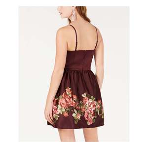 Teeze Me Abito da donna bordeaux con cerniera e cintura floreale, con spalline sottili, scollo a cuore, mini abito da cocktail, vestibilità ampia, per ragazze 3 - Product Image 2