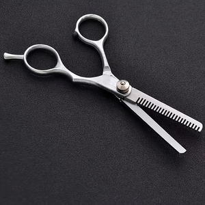 Ciseaux de coupe de cheveux réglables en acier inoxydable de haute qualité, poignée ergonomique, cisailles de salon pour des coupes de cheveux précises et lisses - Product Image 4