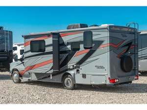 Mejor Precio Autocaravana Usada Gulf Stream RV B Touring Cruiser 5240B Clase C 2025 en Venta, 4-6 Pasajeros, Interiores Espaciosos - Product Image 3