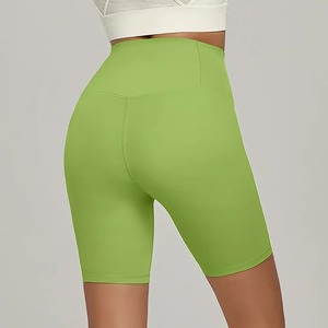 กางเกงขาสั้นสำหรับผู้หญิงกางเกงขาสั้นผ้ายีนส์ขาตรงใหม่สำหรับผู้หญิงมีรูของผู้หญิงกางเกงขอบหยาบมีสไตล์ตามท้องถนน - Product Image 1