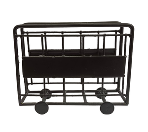 Vase de sol en fer au design unique porte-serviettes décoratif avec rouleau en bois et support de papier de soie de table en pierre unique - Product Image 2