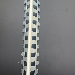 Profilés de protection d'angle Xiabo pour la construction en acier galvanisé, profilés en PVC pour matériaux de construction - Product Image 1