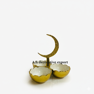 Plat à condiments vintage en métal martelé doré de luxe, 3 sections, poignée en forme de lune, intérieur en émail blanc, écologique - Product Image 2