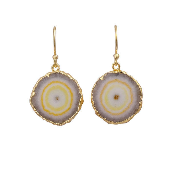 สีเหลือง