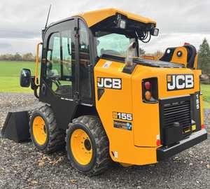 รถตักล้อยาง JCB 155 ขนาดเล็ก กำลัง 55 แรงม้า เครื่องยนต์ดีเซล พร้อมบุ้งกี๋ขนาด 0.40 เมตร - Product Image 4