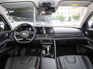 Sedán Deportivo a Gasolina 2025, 1.5L, Automático, Alto Rendimiento, 4 Puertas, Modelo Económico en Buenas Condiciones - Product Image 6