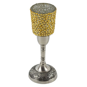 Bougeoir argenté Design de finition brillante Bougeoir à bras unique et support de pilier pour décoration de fête de mariage et de dîner - Product Image 1