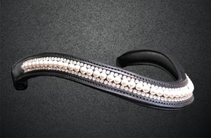 ROYAL INTERNATIONAL - Diadema de Cuero con Perlas Negras de 3 Filas, Tamaño Personalizado, para Exportadores Indios de Uttar Pradesh, Precios Razonables - Product Image 4