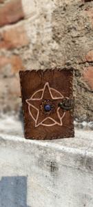 Journal en cuir fait main en agate sur mesure avec un design mystique en cuir brun riche idéal pour les cadeaux - Product Image 3