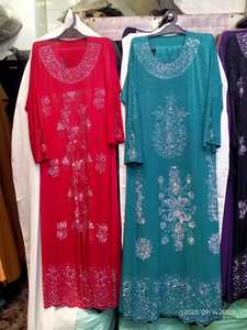 Abaya musulmana de la mejor calidad para mujer 2025 Nueva Abaya elegante de tamaño y colores personalizados para mujer en la mejor tela - Product Image 3
