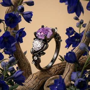 Bague de mariage Jeulia Midsummer Night Leaf à trois pierres, coupe rose violette, plaquée rhodium, style tendance - Product Image 3