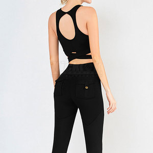 Conjunto de Yoga Moderno para Mujer con Logotipo Frontal, Diseño de 2 Piezas, Material Transpirable de Secado Rápido, para Yoga en Casa y Estiramiento - Product Image 6