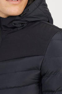 Chaqueta acolchada con capucha de concha blanda acolchada con logotipo personalizado al por mayor, chaquetas ligeras a prueba de viento cálidas de invierno con burbujas para hombre con bolsillos - Product Image 5