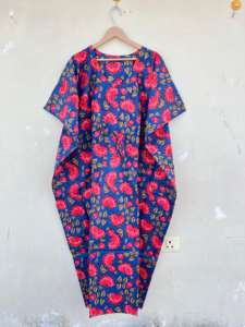 Robe Kfatan imprimée à fleurs pour femmes indiennes 100% coton fait à la main vêtements de nuit décontractés pour les vacances de plage d'été idéal pour le printemps - Product Image 5