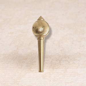 Llavero de latón macizo con diseño de Hanuman Ji Gada de alta calidad con acabado pulido de estilo antiguo moderno para sujetar llaves - Product Image 3